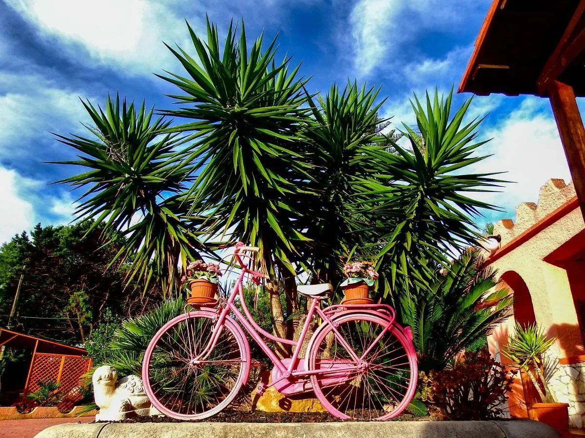 ** Bed & Breakfast B&B Cala Dolce Italien